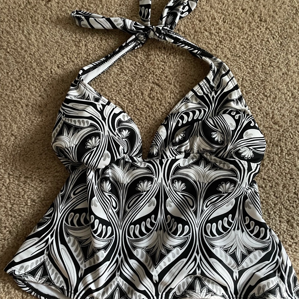 Women’s bathing suit top.